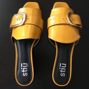 Stiu Leather Sandals (NWOT)